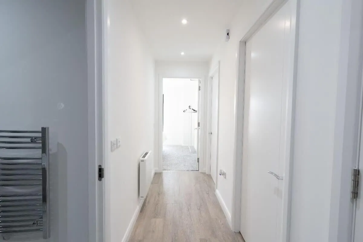 2 Bedroom Apartment Belfast City Center